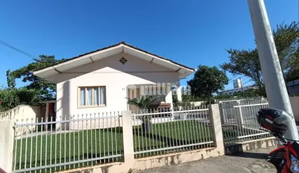 Casa com 3 quartos à venda no Rio Branco, Brusque , 160 m2 por R$ 970.000