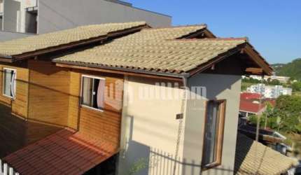Casa com 3 quartos à venda no Dom Joaquim, Brusque , 90 m2 por R$ 499.000
