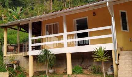 Casa com 3 quartos à venda no Azambuja, Brusque  por R$ 399.000