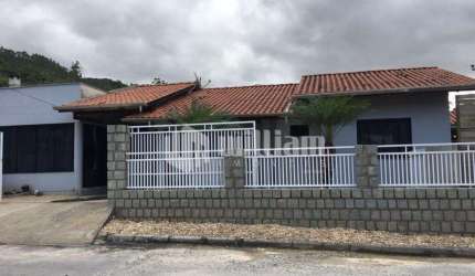 Casa com 2 quartos à venda no Tomás Coelho, Brusque , 300 m2 por R$ 900.000