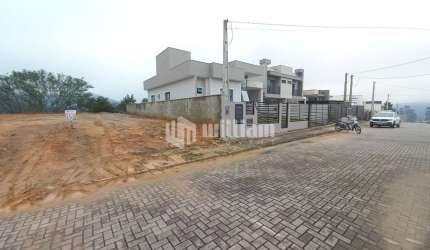Terreno à venda no Centro, Guabiruba  por R$ 220.000