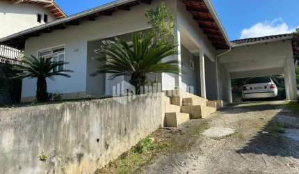 Casa com 3 quartos à venda no Dom Joaquim, Brusque , 159 m2 por R$ 490.000