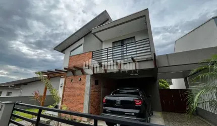 Casa com 3 quartos à venda no Dom Joaquim, Brusque  por R$ 990.000