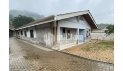 Casa com 3 quartos à venda no Tomás Coelho, Brusque , 237 m2 por R$ 1.180.000