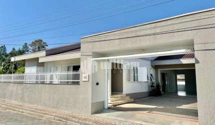 Casa com 3 quartos à venda no Aymoré, Guabiruba , 160 m2 por R$ 1.600.000