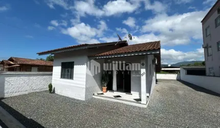 Casa com 3 quartos à venda no Centro, Guabiruba , 104 m2 por R$ 615.000