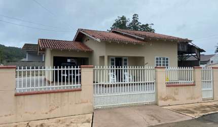 Casa com 2 quartos à venda no Brilhante I, Itajaí , 90 m2 por R$ 650.000