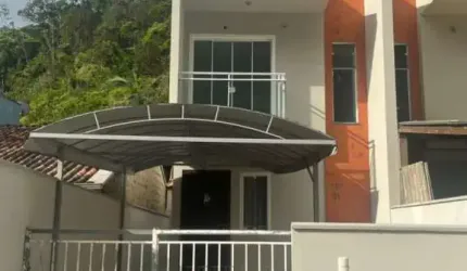 Casa com 2 quartos à venda no Cedrinho, Brusque , 75 m2 por R$ 379.900