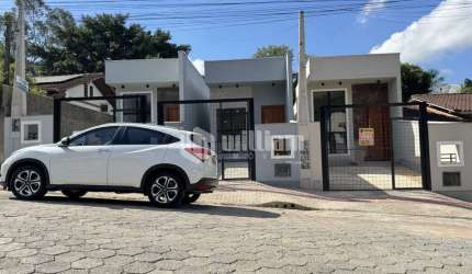 Casa com 3 quartos à venda no Dom Joaquim, Brusque , 61 m2 por R$ 420.000