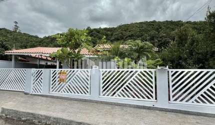 Casa com 3 quartos à venda no Limeira Baixa, Brusque , 150 m2 por R$ 590.000