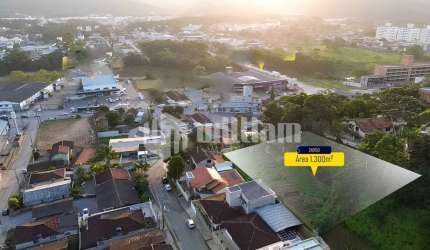 Terreno à venda no Souza Cruz, Brusque  por R$ 600.000