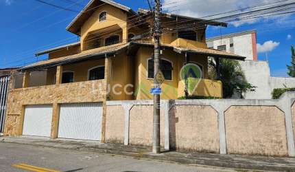 Imóvel de Luxo à Venda em Jacareí-SP no Jardim Altos de Santana II: 3 Quartos, 3 Salas, 3 Banheiros, 3 Vagas, 240m².