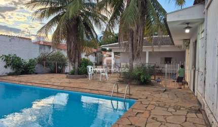 Casa à Venda no Valor R$ 1.200.000,00, Área 882m²; 6 Vagas de Garagem; Boa Esperança, Cuiabá, MT