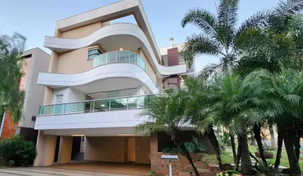 Alphaville 2 - ALPHAVILLE 2 - Casa à venda com 3 suítes, 7 banheiros, piscina e lareira