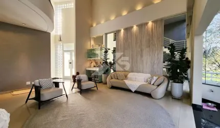 Pitanguá - RECANTO DA PITANGUÁ - Casa em Condomínio À Venda com 514m² de Área Construída, 832m² de Terreno.