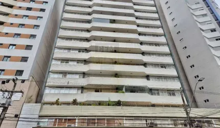 Apartamento Para Alugar com 4 quartos sendo 1 suíte na divisa entre os bairros Batel e Água Verde em Curitiba