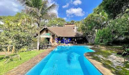 Casa com 3 dormitórios à venda, 3.316 m² por R$ 1.650.000 - Granja Viana /SP