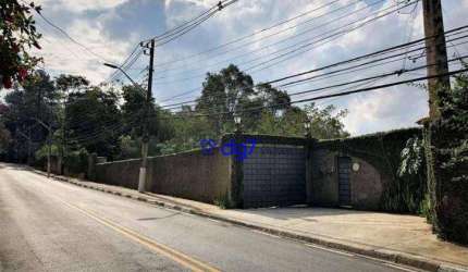 Casa com 4 dormitórios, 4 suítes à venda, 2714 m² por R$ 2.200.000 - Granja Viana - Cotia/SP