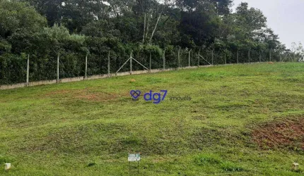 Terreno à venda em Cotia.