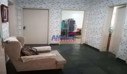 Casa comercial à venda no Jardim Pereira do Amparo, Jacareí  por R$ 2.400.000