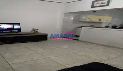 Casa com 3 quartos à venda no Parque dos Príncipes, Jacareí  por R$ 400.000