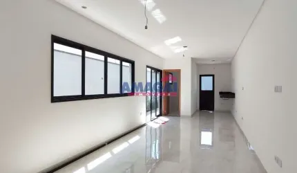 Casa com 3 quartos à venda no Jardim Califórnia, Jacareí  por R$ 650.000