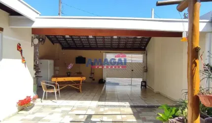 Casa com 3 quartos à venda no Loteamento Villa Branca, Jacareí  por R$ 725.000