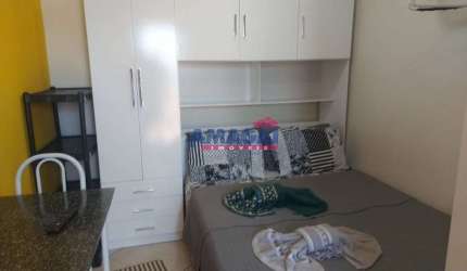 Kitnet / Stúdio para alugar no Centro, Jacareí  por R$ 1.250
