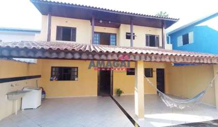 Casa com 2 quartos à venda no Jardim Vista Verde, Jacareí  por R$ 400.000