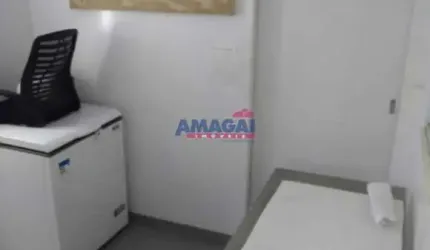 Casa comercial para alugar no Jardim Satélite, São José dos Campos  por R$ 3.990
