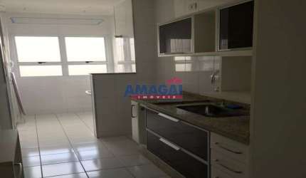Apartamento com 3 quartos à venda no Centro, Jacareí  por R$ 480.000