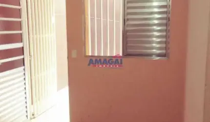 Casa com 4 quartos à venda no Residencial Santa Paula, Jacareí  por R$ 650.000