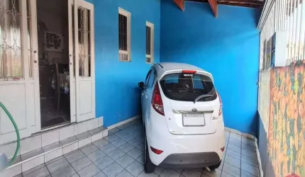 Casa com 3 quartos à venda no Jardim das Indústrias, Jacareí  por R$ 291.400