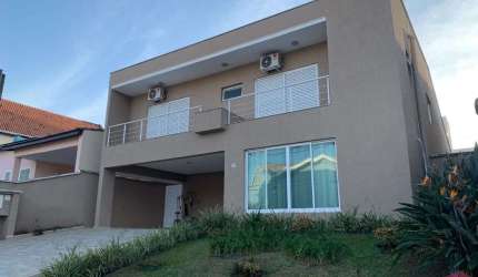 Casa em condomínio fechado com 4 quartos à venda no Jardim Coleginho, Jacareí  por R$ 1.400.000