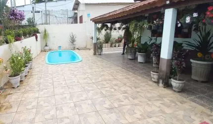 Chácara / sítio com 4 quartos à venda no Chácaras Reunidas Igarapés, Jacareí  por R$ 850.000