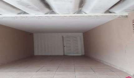 Casa com 3 quartos à venda no Jardim São José, Jacareí  por R$ 550.000