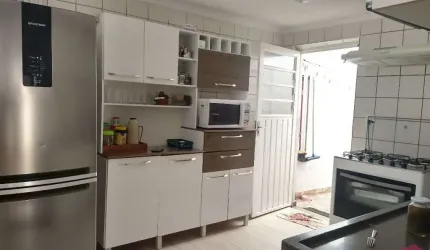 Casa com 4 quartos à venda no Centro, Jacareí  por R$ 479.990