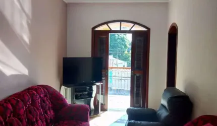 Casa com 3 quartos à venda no Jardim Didinha, Jacareí  por R$ 470.000