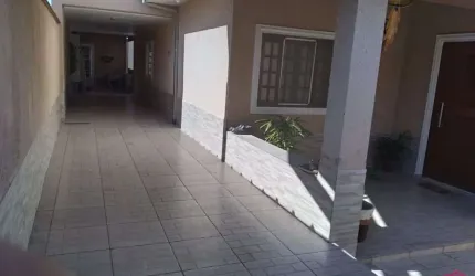 Casa com 5 quartos à venda no Jardim Didinha, Jacareí  por R$ 650.000
