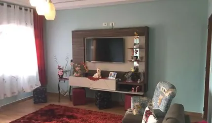 Casa com 2 quartos à venda na Vila Nova Aliança, Jacareí  por R$ 325.000