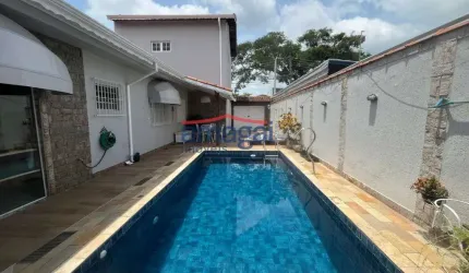 Casa com 4 quartos à venda no Jardim Flórida, Jacareí  por R$ 1.200.000