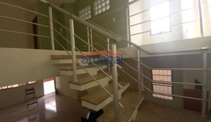 Casa com 3 quartos à venda no Parque dos Príncipes, Jacareí  por R$ 415.000