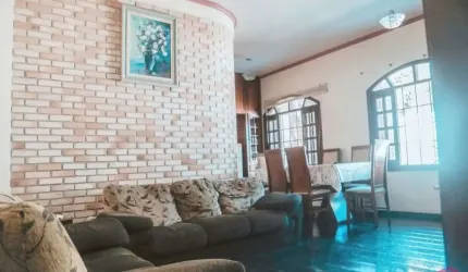 Casa com 4 quartos à venda no Jardim Flórida, Jacareí  por R$ 850.000