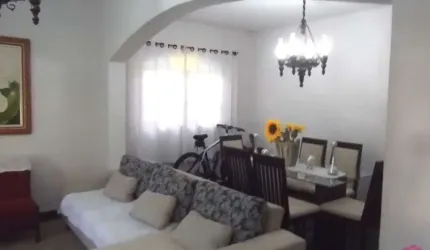 Casa com 4 quartos à venda no Jardim Flórida, Jacareí  por R$ 950.000