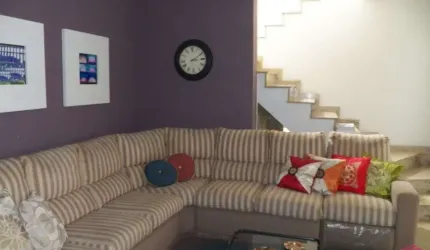 Casa com 4 quartos à venda no Jardim América, Jacareí  por R$ 750.000
