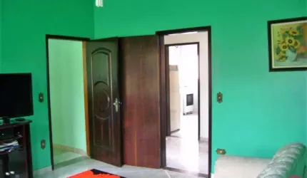 Casa com 3 quartos à venda na Cidade Jardim, Jacareí  por R$ 650.000