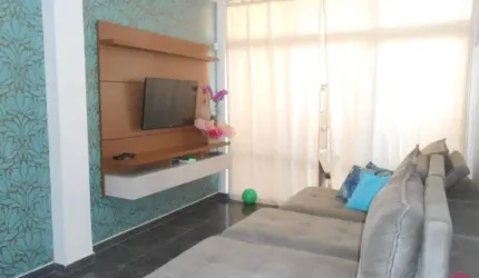 Casa com 7 quartos à venda na Cidade Jardim, Jacareí  por R$ 1.272.000