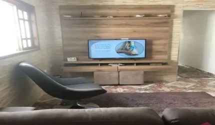 Casa com 3 quartos à venda no Centro, Jacareí  por R$ 372.000