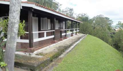 Chácara / sítio com 3 quartos à venda no Condomínio Lagoinha, Jacareí  por R$ 1.280.000