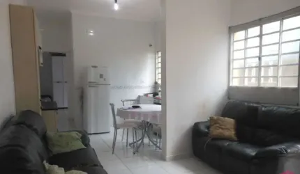 Casa com 2 quartos à venda no Parque Imperial, Jacareí  por R$ 215.000